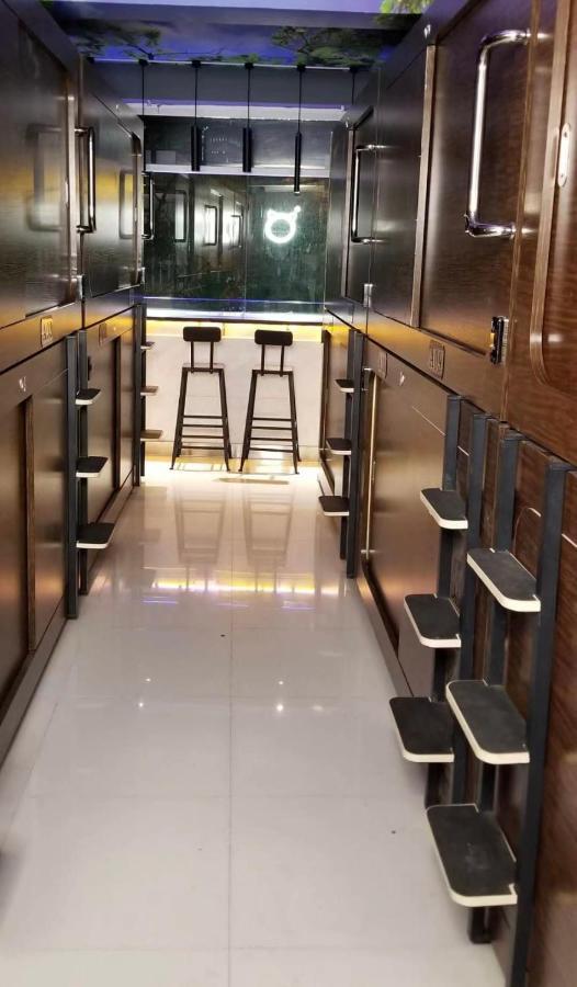 Sleep Cubee Hostel Гонконг Экстерьер фото