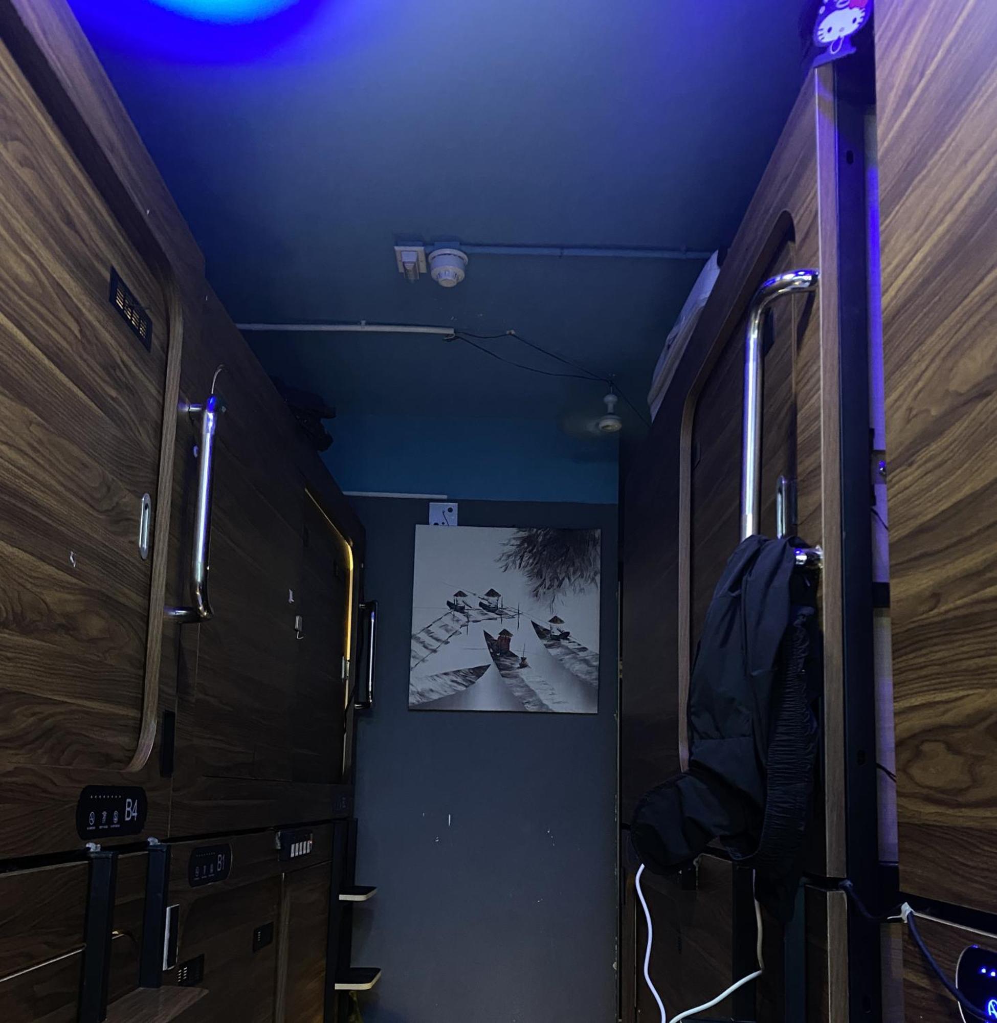 Sleep Cubee Hostel Гонконг Экстерьер фото