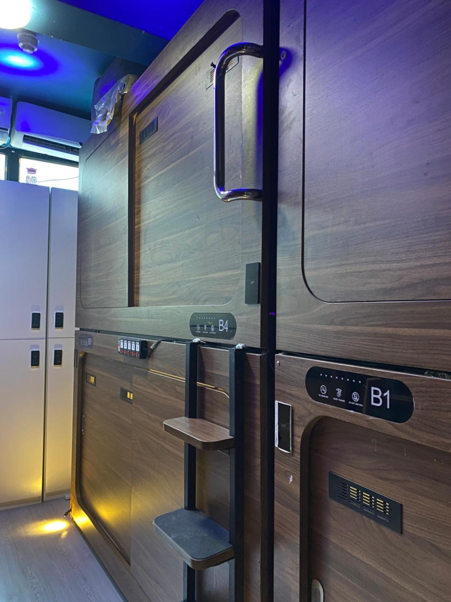 Sleep Cubee Hostel Гонконг Экстерьер фото